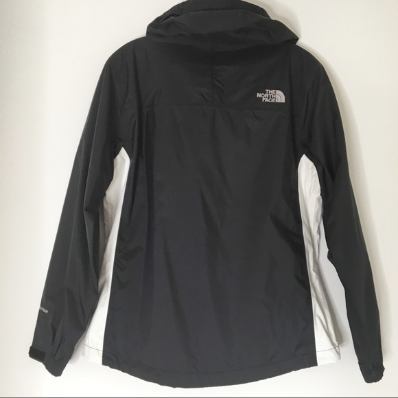 Northface Rain Jacket Like New - Picture 2 of 7